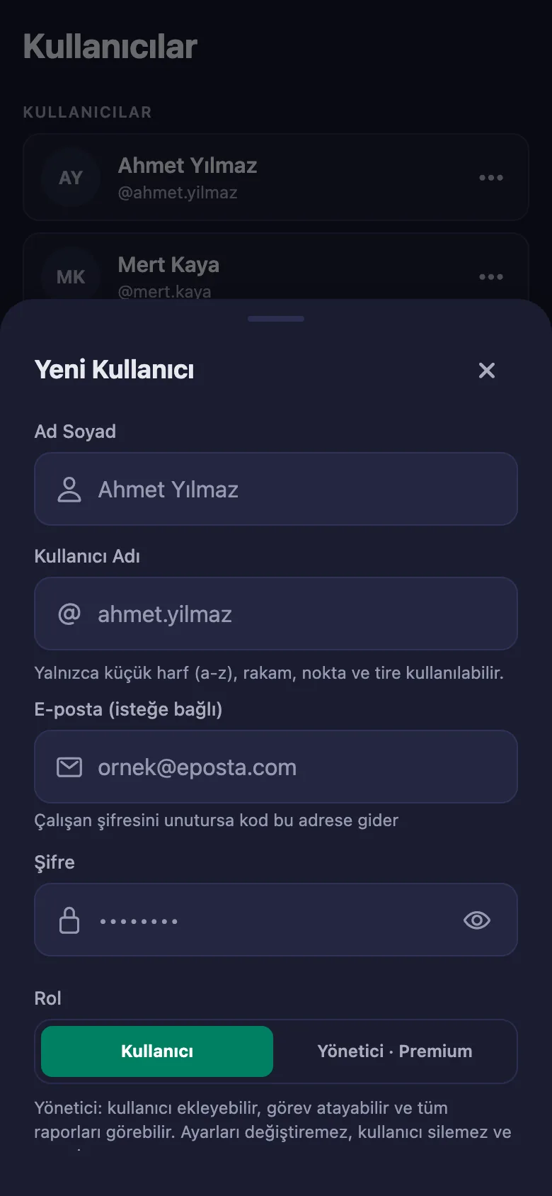 Kullanıcı ekleyin, düzenleyin, rol verin.