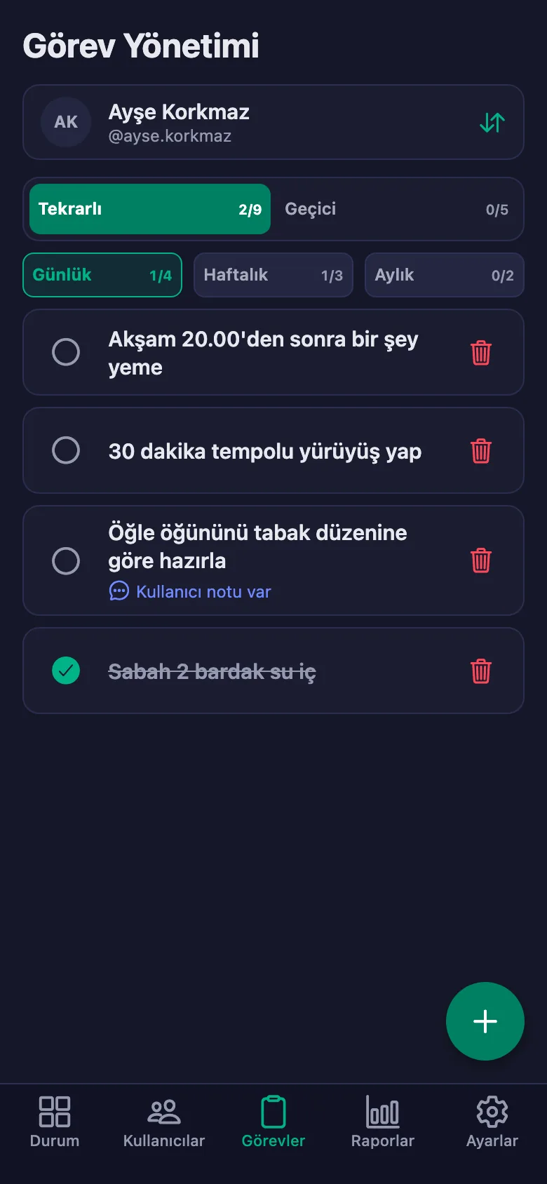 Öğünleri ve alışkanlıkları madde madde ekliyor, danışanın yazdığı notu aynı yerde görüyorsunuz.