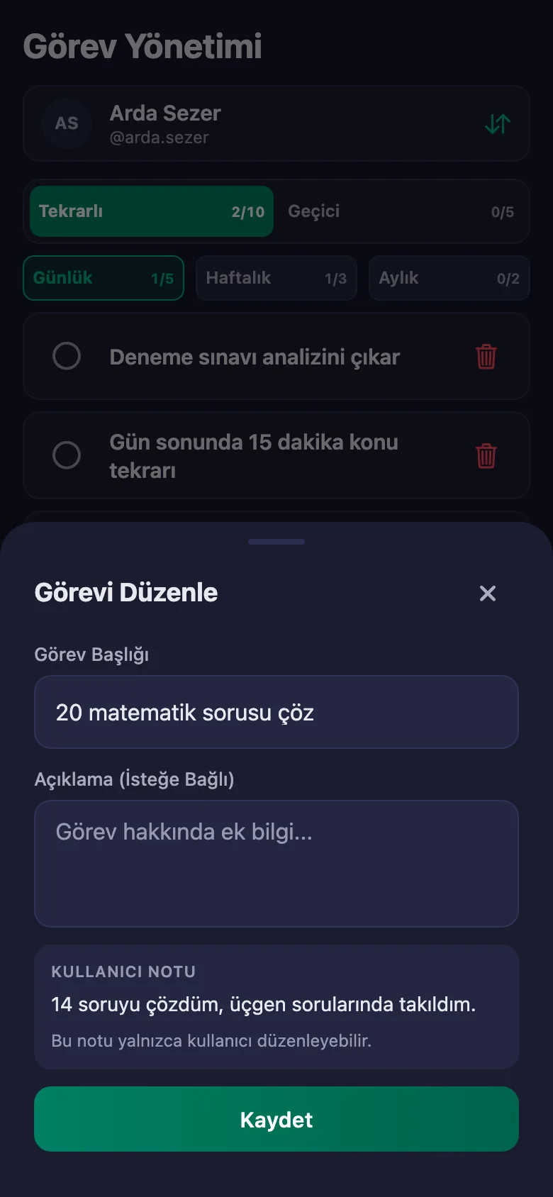 Ödevleri madde madde ekliyor, öğrencinin yazdığı notu aynı yerde görüyorsunuz.