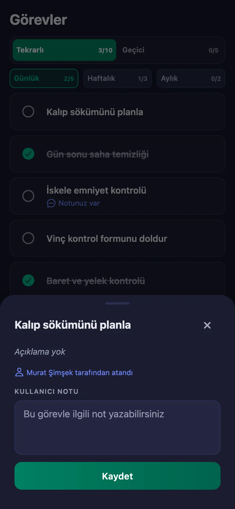 Hangi kat, ne eksik — kısa bir not; şef okuyor ama değiştiremiyor.